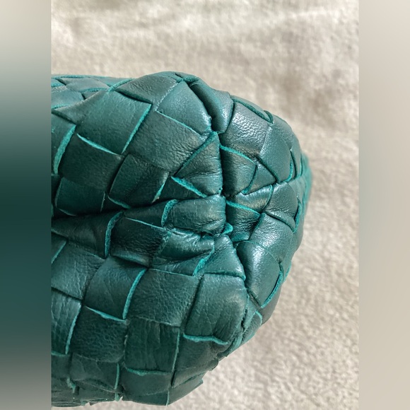 Vintage Bottega Veneta Elegant Green Woven Shoulder Bag - Picture 8 of 15